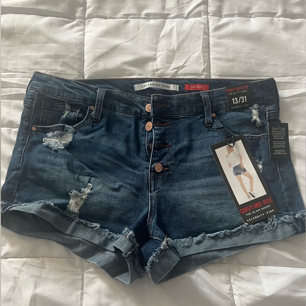 Curvy mid rise denim shorts, size 13/31